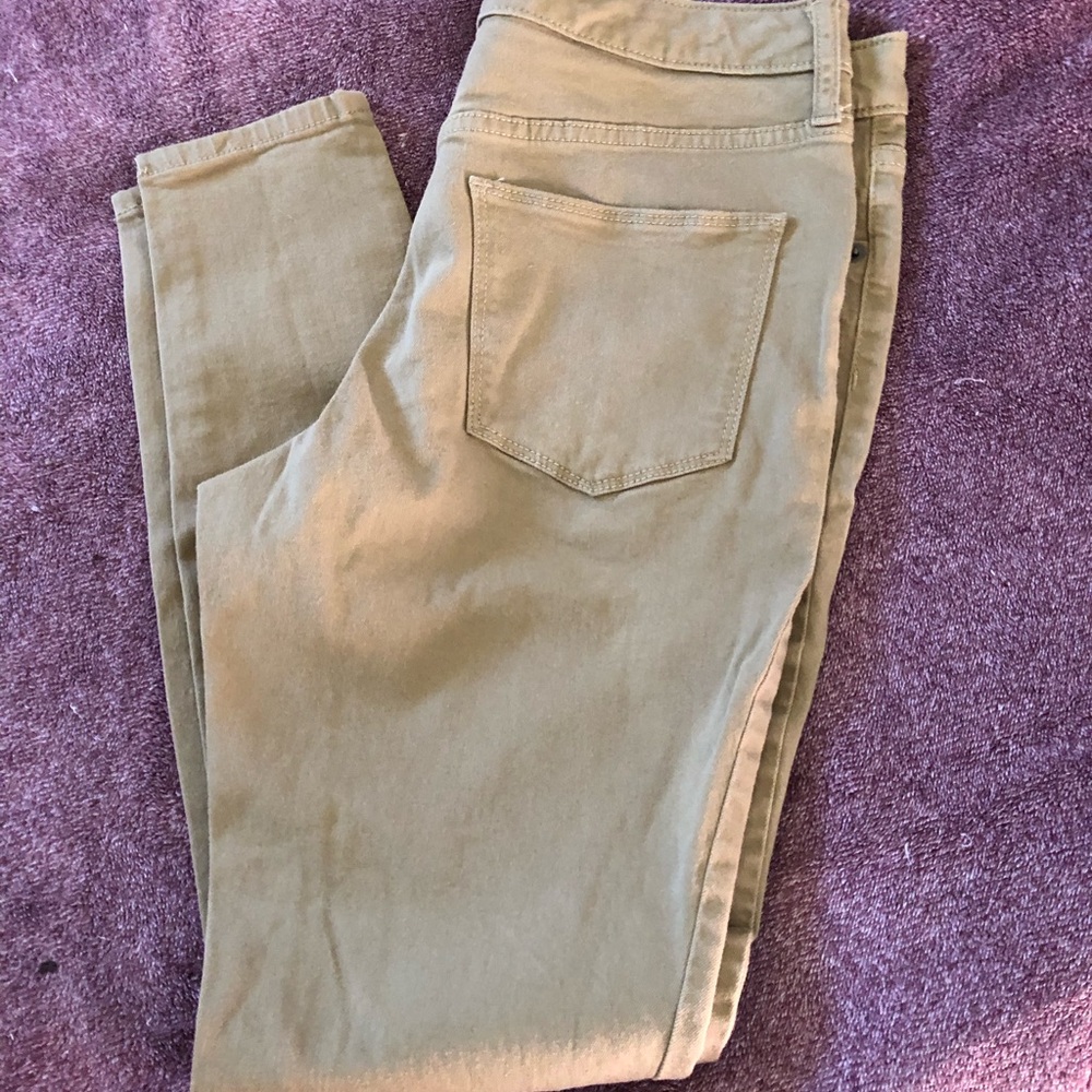 Universal Thread Skinny Jeans in Tan